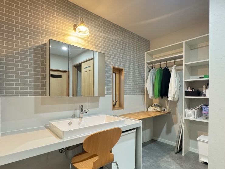 居心地のよいオリジナル洗面カウンター