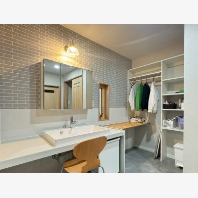 居心地のよいオリジナル洗面カウンター